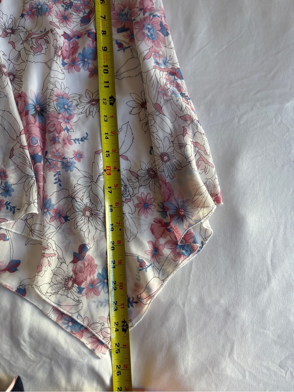 Hot Papaya Y2K White Floral Asymmetrical Handkerchief Skirt Boho Fairy Vintage - Picture 5 of 5
